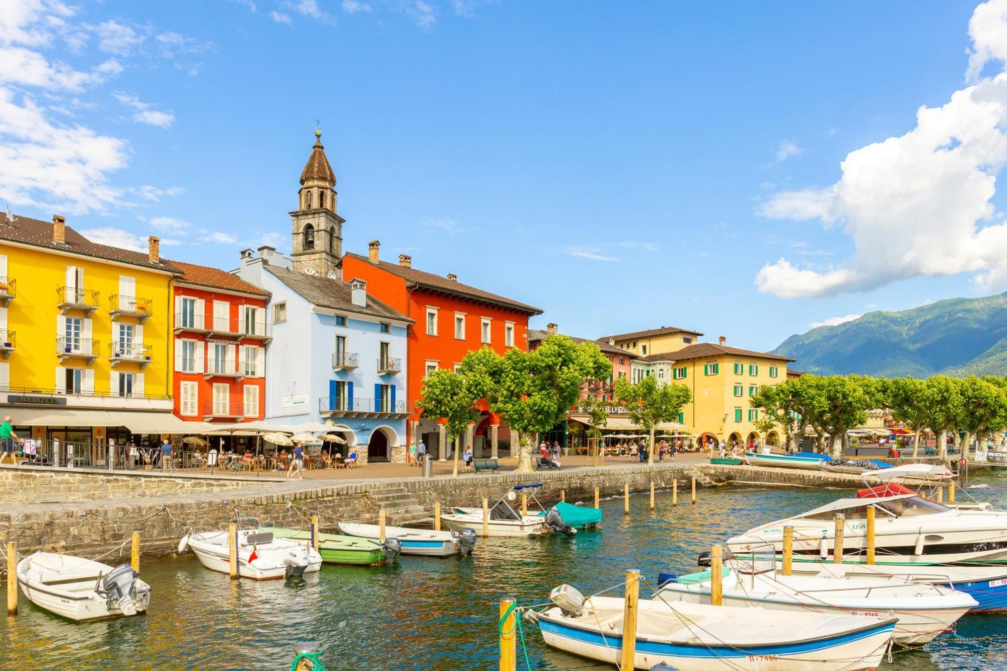 Yellow View Apartment - Happy Rentals Ronco sopra Ascona Exterior photo